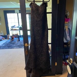 Black JJs house formal dress